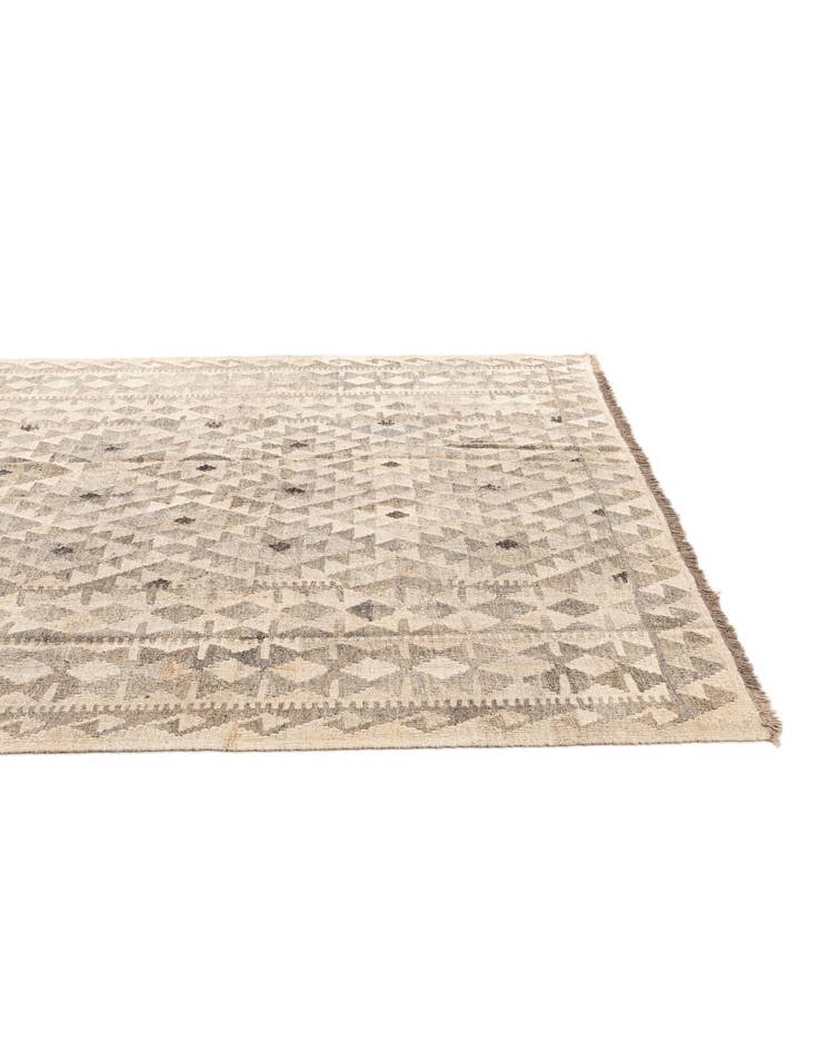 Detail image of  5' 11 x 7' 11  Hand Woven Kilim Maymana Wool Rug