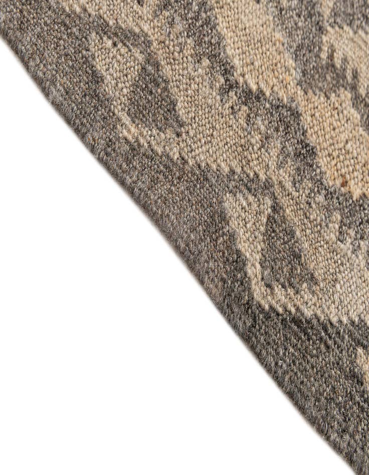 Detail image of  5' 9 x 7' 9  Hand Woven Kilim Maymana Wool Rug