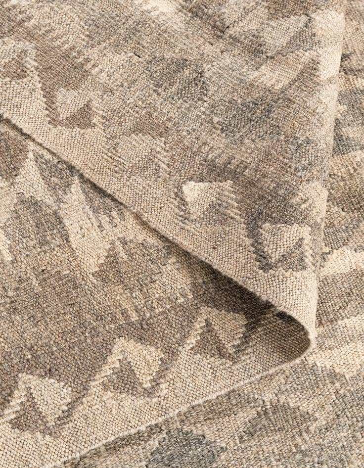 Detail image of  5' 10 x 8'  Hand Woven Kilim Maymana Wool Rug