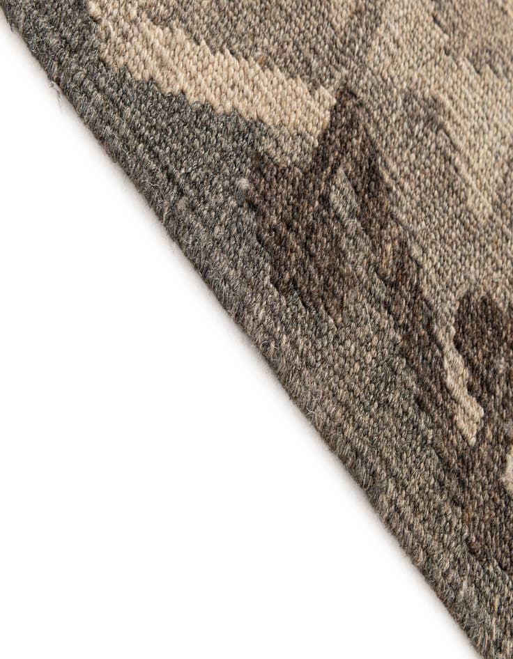 Detail image of  5' 10 x 7' 11  Hand Woven Kilim Maymana Wool Rug