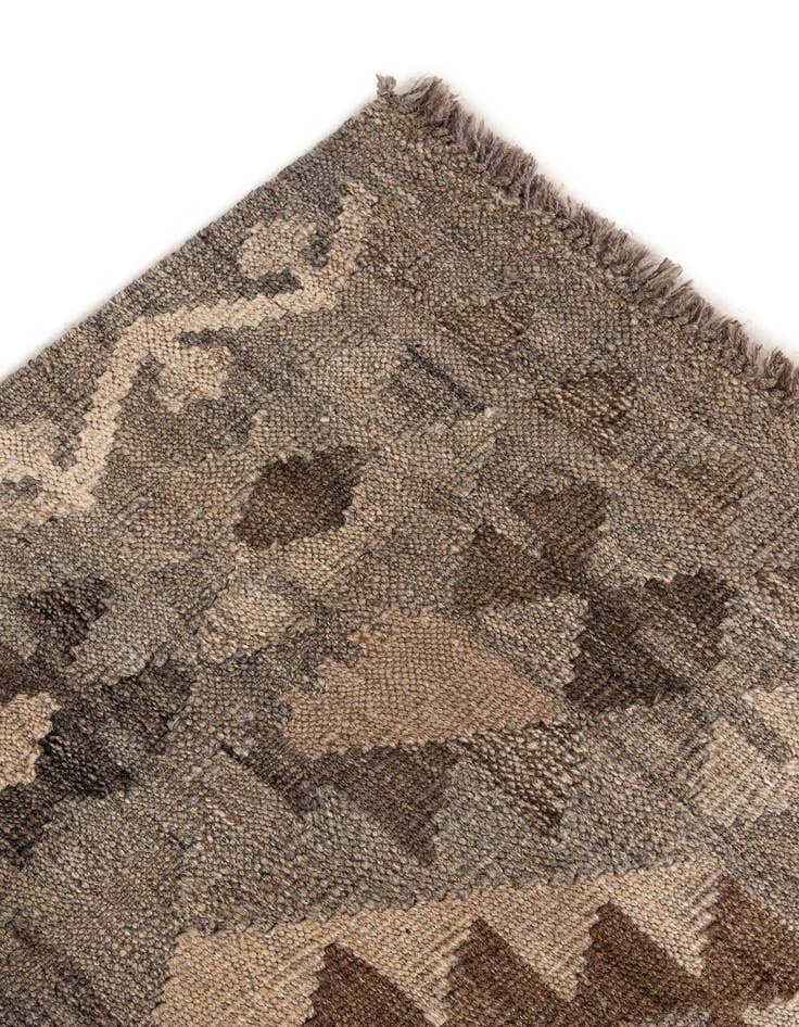 Detail image of  5' 11 x 7' 10  Hand Woven Kilim Maymana Wool Rug