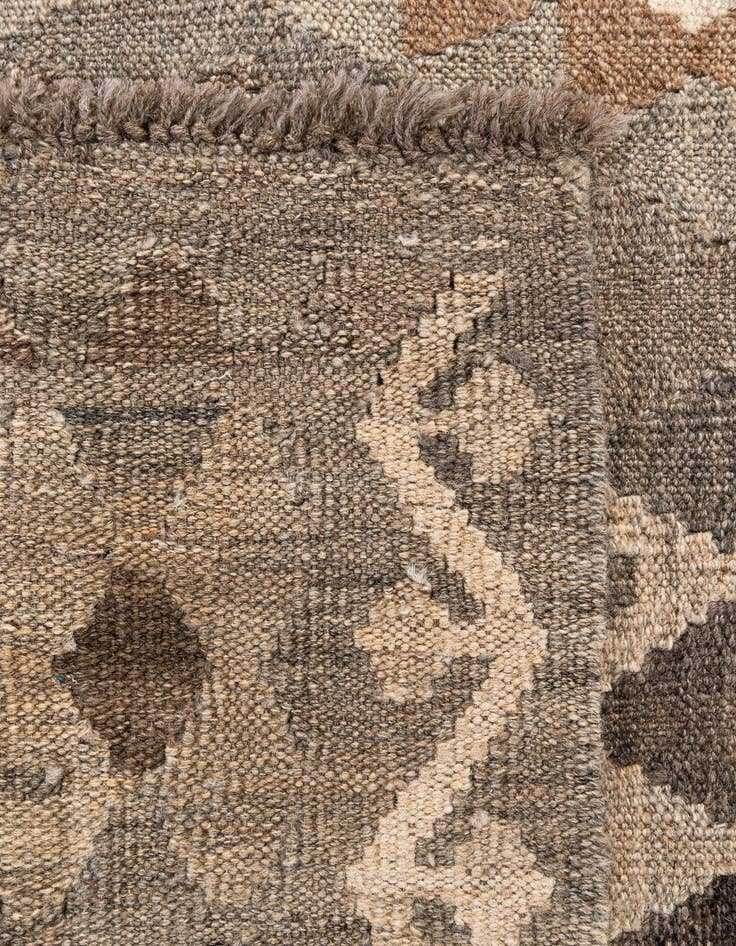 Detail image of  5' 11 x 7' 10  Hand Woven Kilim Maymana Wool Rug