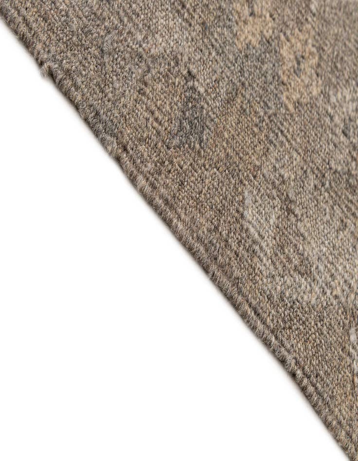 Detail image of  6' 2 x 9' 2  Hand Woven Kilim Maymana Wool Rug