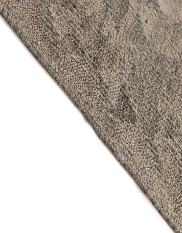 Detail image of  6' 4 x 9' 8  Hand Woven Kilim Maymana Wool Rug