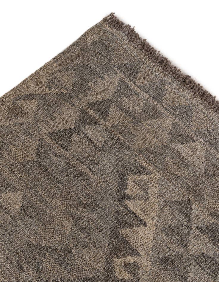 Detail image of  6' 4 x 9' 8  Hand Woven Kilim Maymana Wool Rug