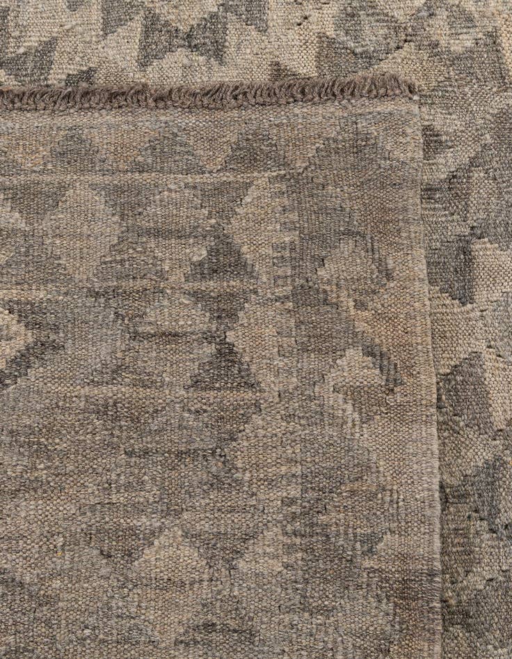 Detail image of  6' 4 x 9' 8  Hand Woven Kilim Maymana Wool Rug