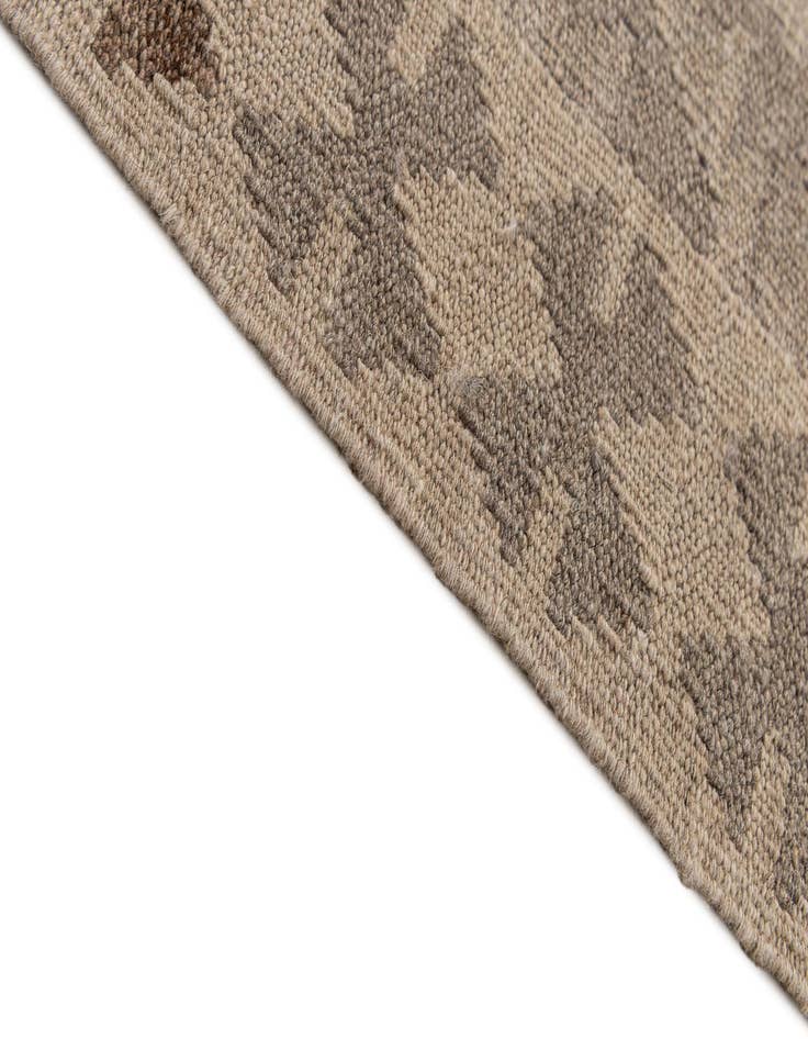 Detail image of  6' 6 x 9' 5  Hand Knotted Kilim Maymana Wool Rug