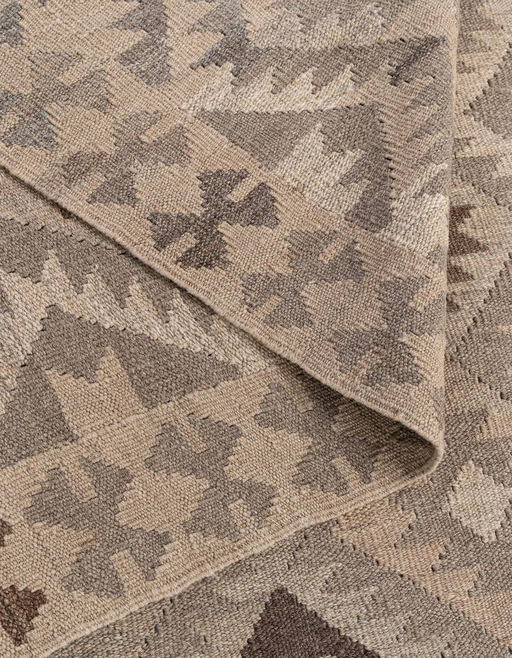 Detail image of  6' 6 x 9' 5  Hand Knotted Kilim Maymana Wool Rug