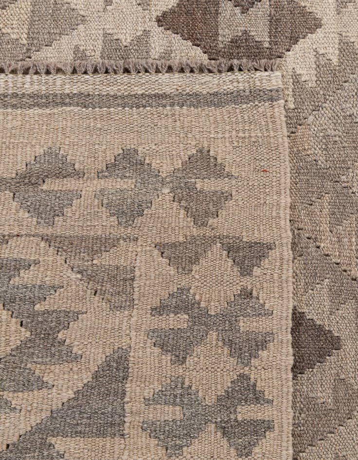 Detail image of  6' 6 x 9' 5  Hand Knotted Kilim Maymana Wool Rug
