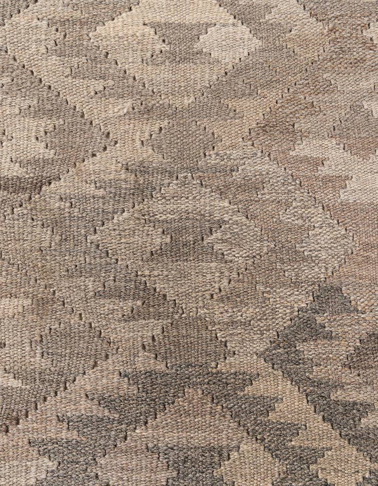 Detail image of  6' 4 x 9' 9  Hand Woven Kilim Maymana Wool Rug