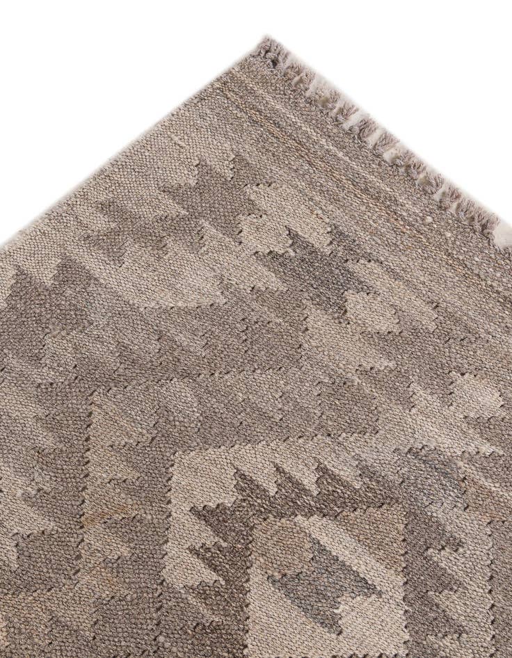 Detail image of  6' 4 x 9' 9  Hand Woven Kilim Maymana Wool Rug