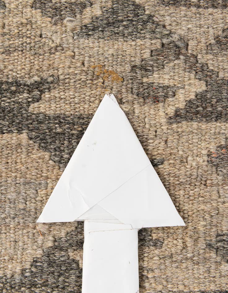 Detail image of  6' 5 x 9' 9  Hand Woven Kilim Maymana Wool Rug