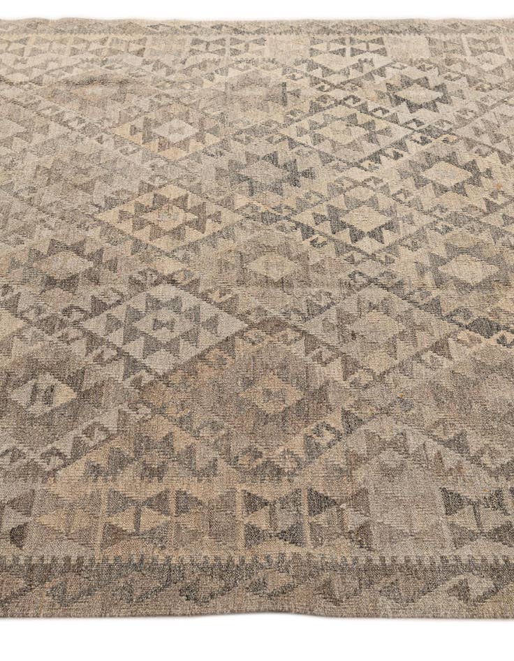 Detail image of  6' 5 x 9' 9  Hand Woven Kilim Maymana Wool Rug