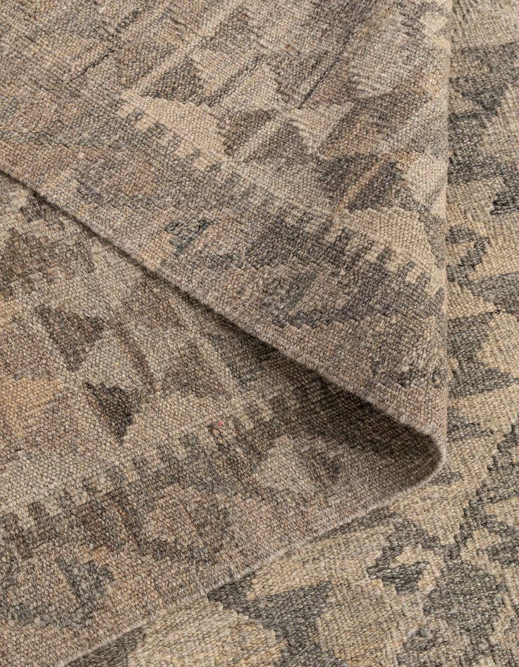 Detail image of  6' 5 x 9' 9  Hand Woven Kilim Maymana Wool Rug