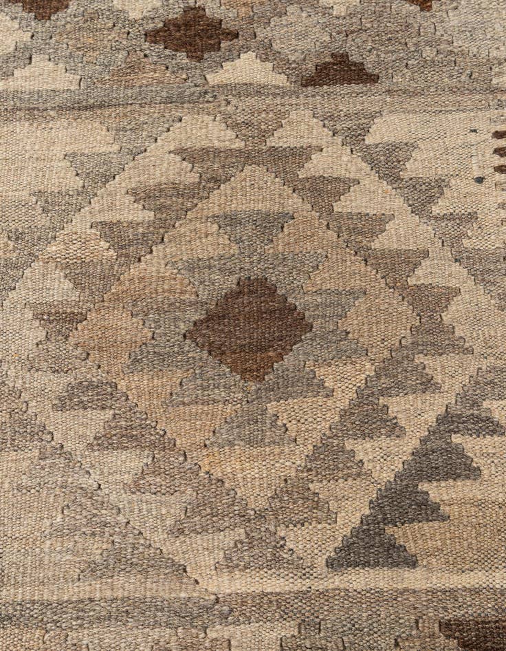 Detail image of  6' 6 x 9' 5  Hand Woven Kilim Maymana Wool Rug