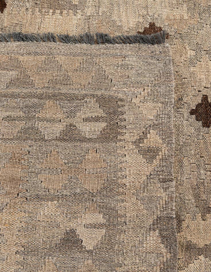 Detail image of  6' 6 x 9' 5  Hand Woven Kilim Maymana Wool Rug