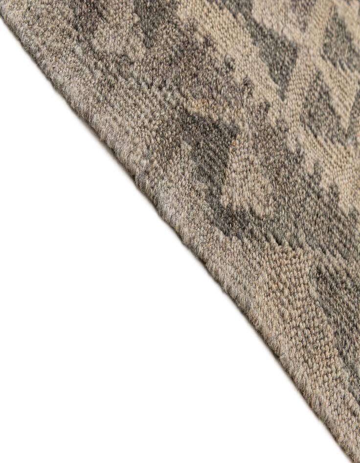 Detail image of  6' 9 x 9' 7  Hand Woven Kilim Maymana Wool Rug