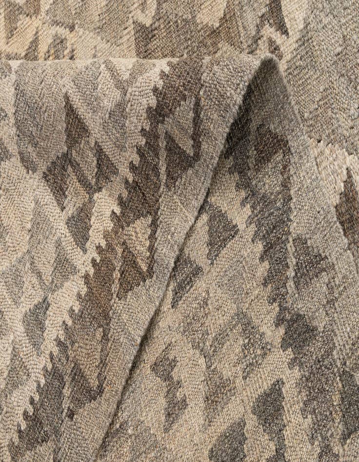 Detail image of  6' 9 x 9' 7  Hand Woven Kilim Maymana Wool Rug