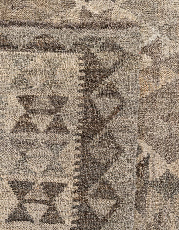 Detail image of  6' 9 x 9' 7  Hand Woven Kilim Maymana Wool Rug