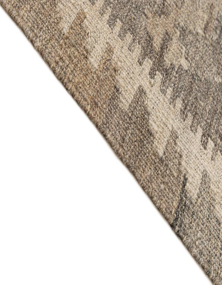 Detail image of  6' 8 x 9' 7  Hand Woven Kilim Maymana Wool Rug