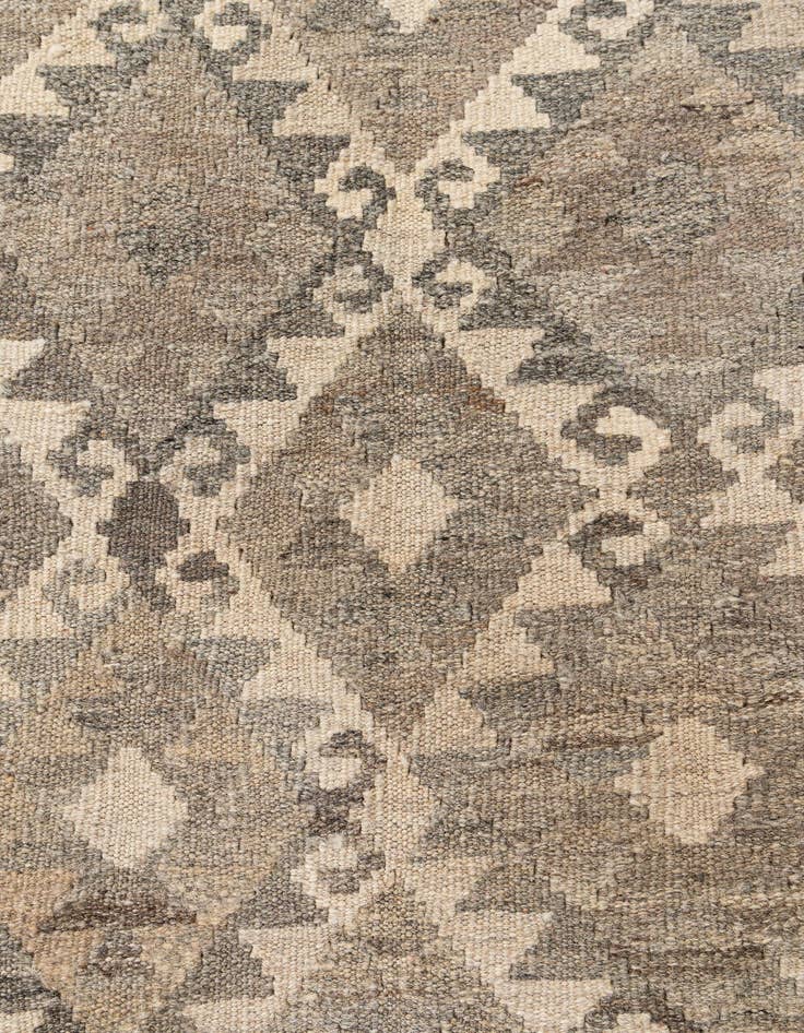 Detail image of  6' 8 x 9' 7  Hand Woven Kilim Maymana Wool Rug