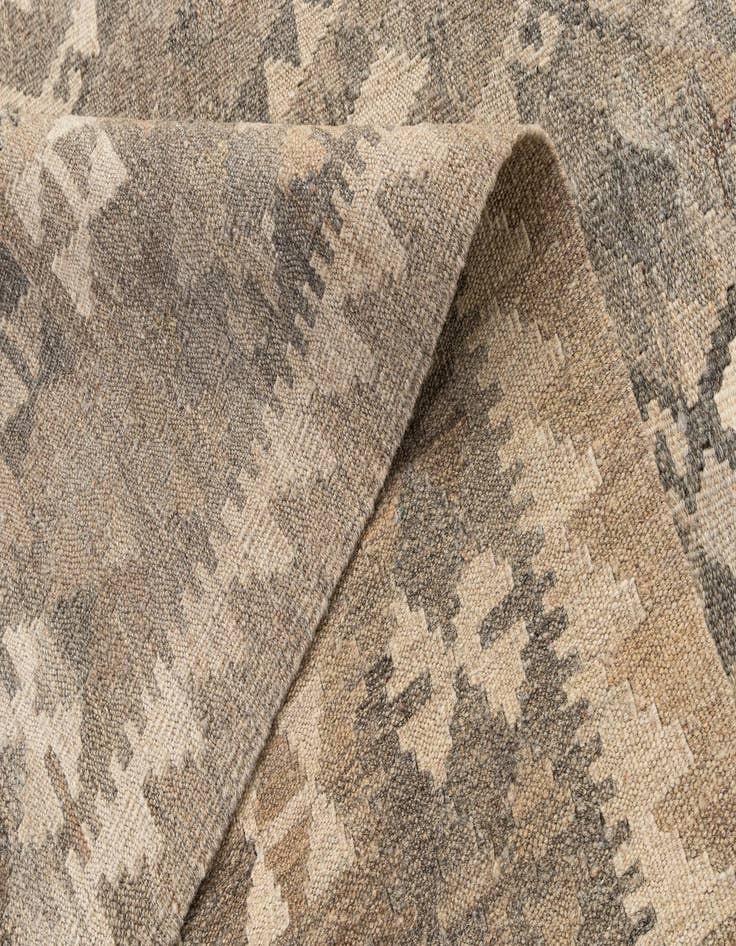 Detail image of  6' 8 x 9' 7  Hand Woven Kilim Maymana Wool Rug