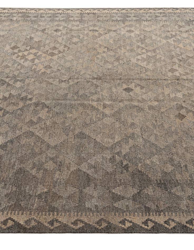 Detail image of  6' 8 x 9' 8  Hand Woven Kilim Maymana Wool Rug