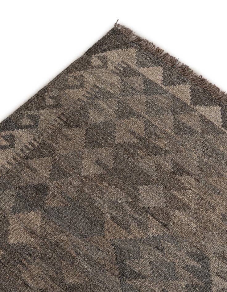 Detail image of  6' 8 x 9' 8  Hand Woven Kilim Maymana Wool Rug