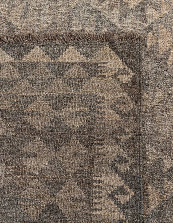 Detail image of  6' 8 x 9' 8  Hand Woven Kilim Maymana Wool Rug