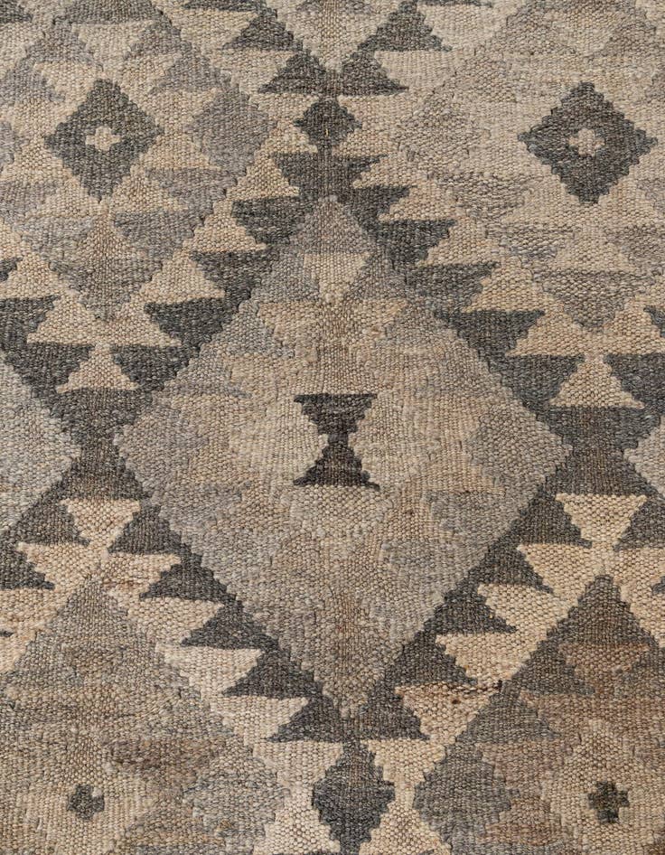 Detail image of  6' 8 x 9' 7  Hand Woven Kilim Maymana Wool Rug