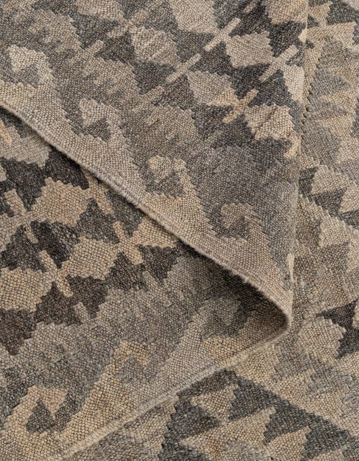 Detail image of  6' 8 x 9' 7  Hand Woven Kilim Maymana Wool Rug