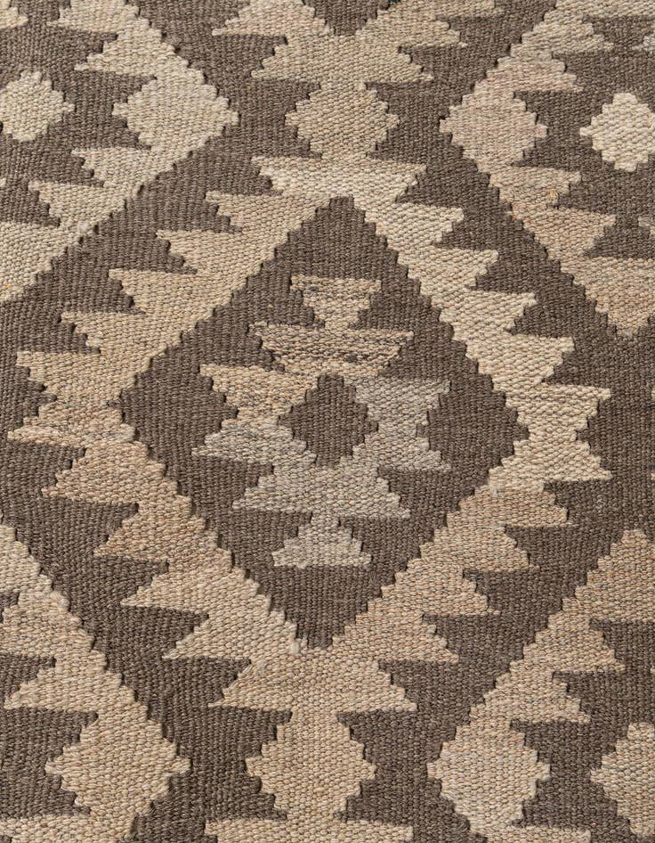 Detail image of  6' 8 x 9' 8  Hand Woven Kilim Maymana Wool Rug