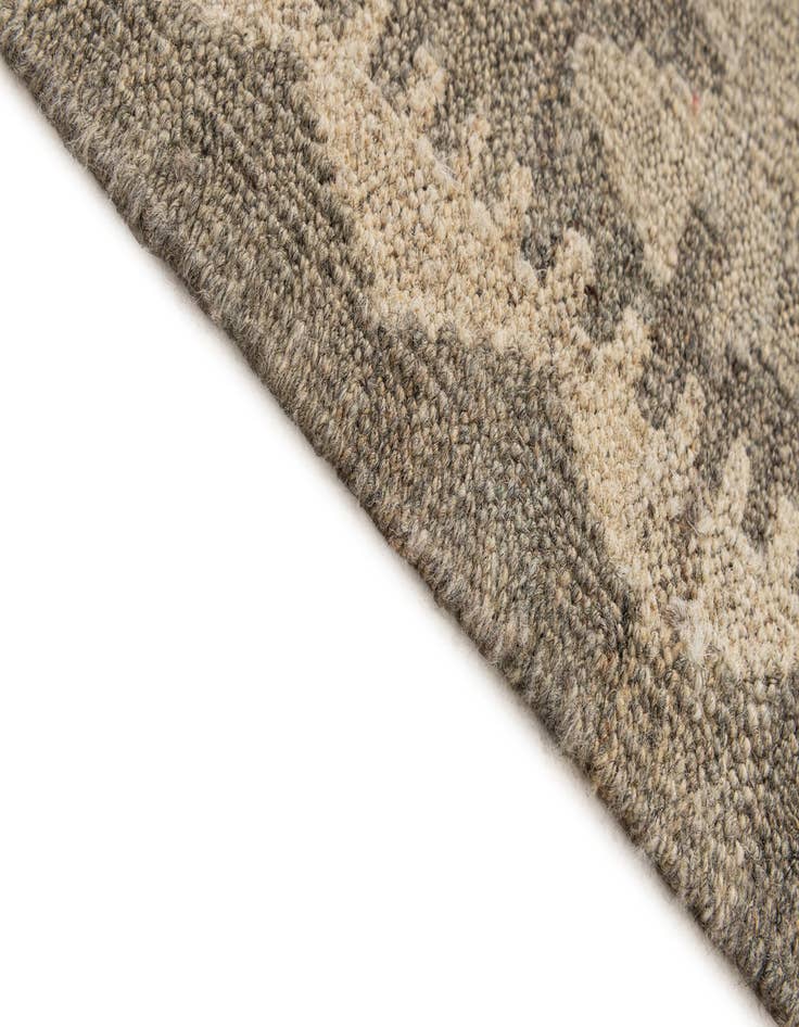 Detail image of  6' 8 x 9' 8  Hand Woven Kilim Maymana Wool Rug