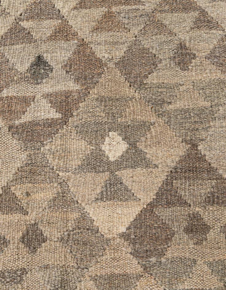 Detail image of  6' 8 x 9' 8  Hand Woven Kilim Maymana Wool Rug