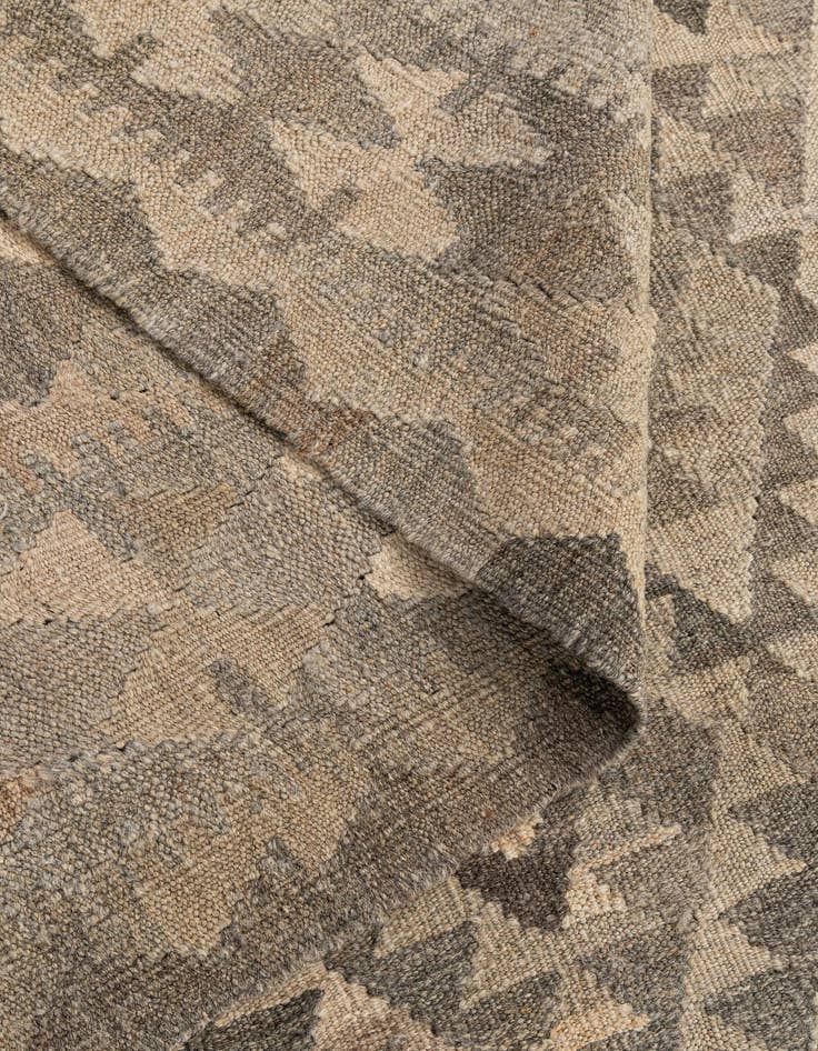 Detail image of  6' 9 x 9' 7  Hand Woven Kilim Maymana Wool Rug