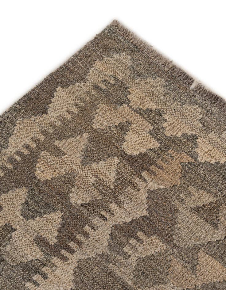 Detail image of  6' 9 x 9' 7  Hand Woven Kilim Maymana Wool Rug