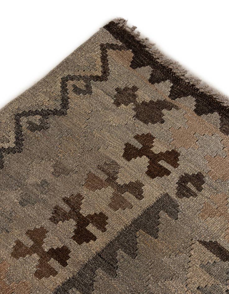 Detail image of  6' 9 x 9' 7  Hand Woven Kilim Maymana Wool Rug