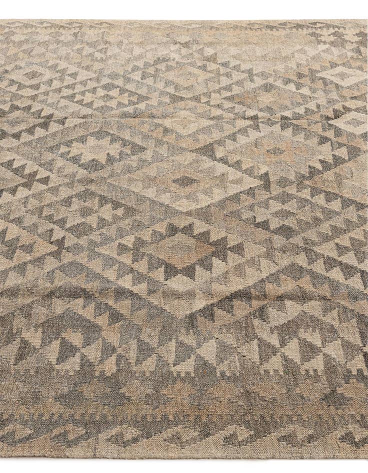 Detail image of  6' 6 x 9' 5  Hand Woven Kilim Maymana Wool Rug