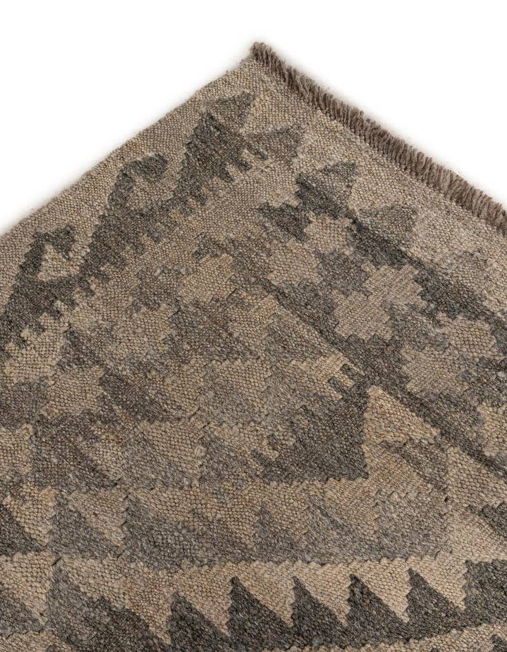 Detail image of  6' 6 x 9' 5  Hand Woven Kilim Maymana Wool Rug