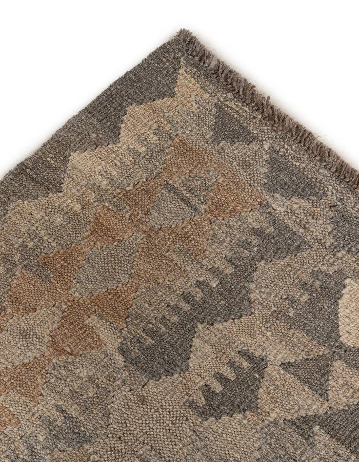 Detail image of  6' 8 x 9' 7  Hand Woven Kilim Maymana Wool Rug