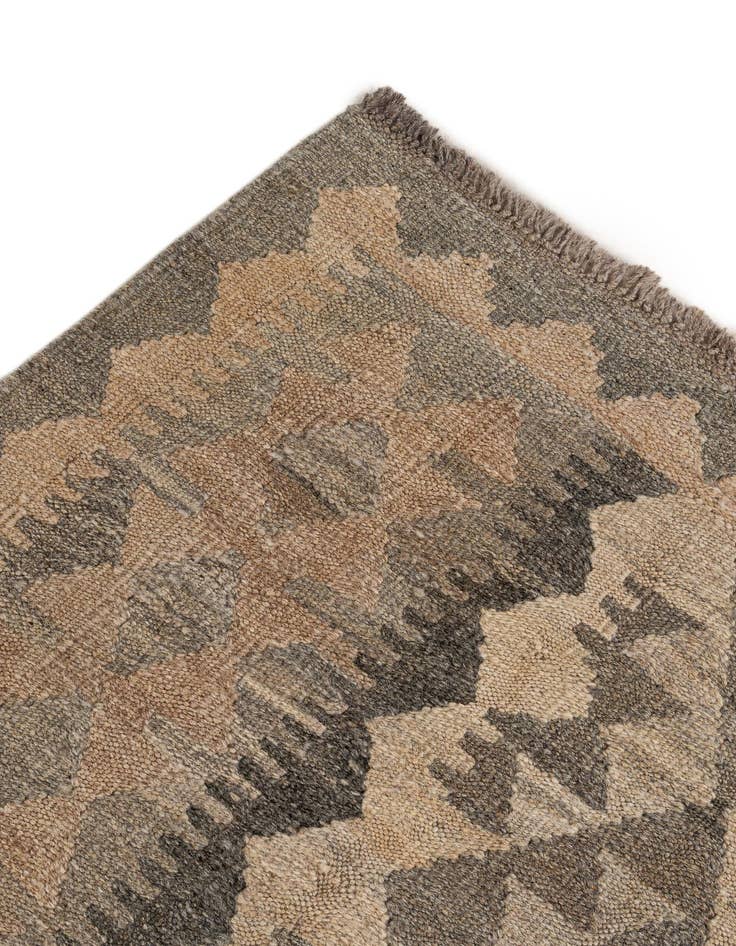 Detail image of  6' 7 x 9' 8  Hand Woven Kilim Maymana Wool Rug