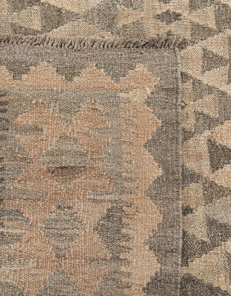 Detail image of  6' 7 x 9' 8  Hand Woven Kilim Maymana Wool Rug