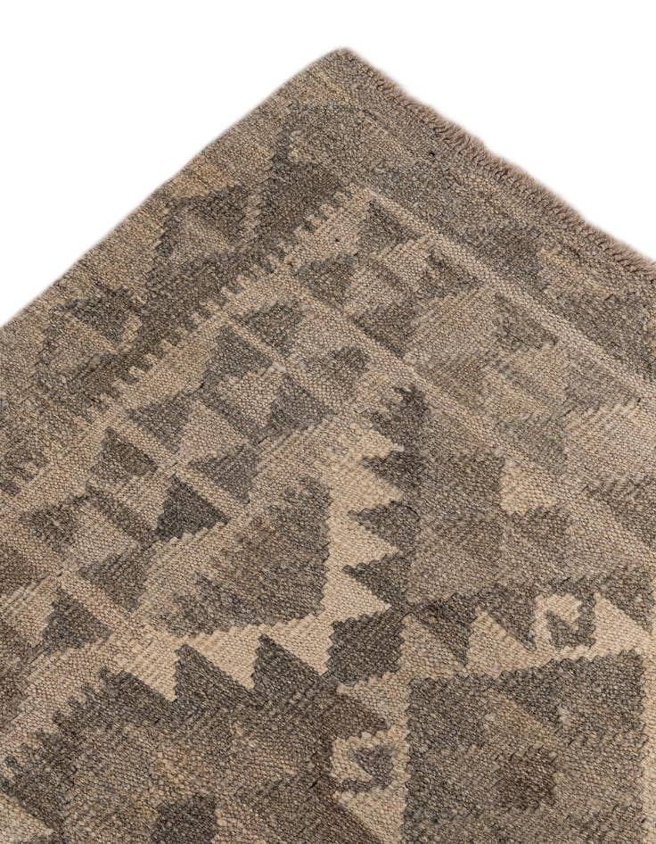 Detail image of  6' 8 x 9' 9  Hand Woven Kilim Maymana Wool Rug