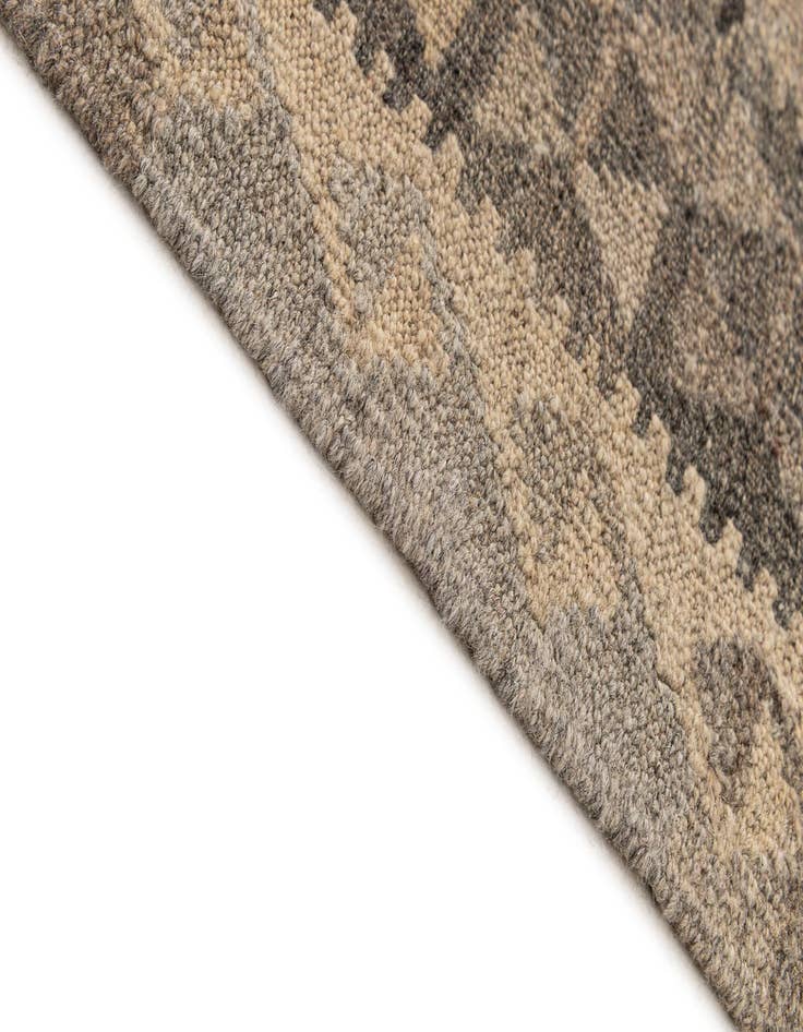 Detail image of  6' 8 x 9' 8  Hand Woven Kilim Maymana Wool Rug