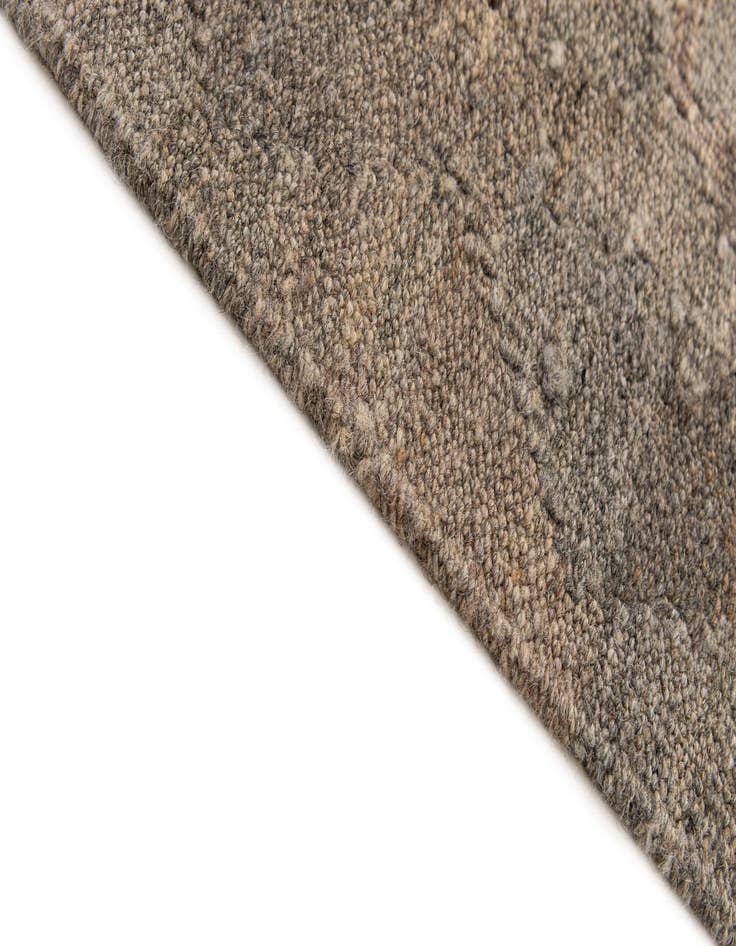 Detail image of  6' 9 x 9' 8  Hand Woven Kilim Maymana Wool Rug