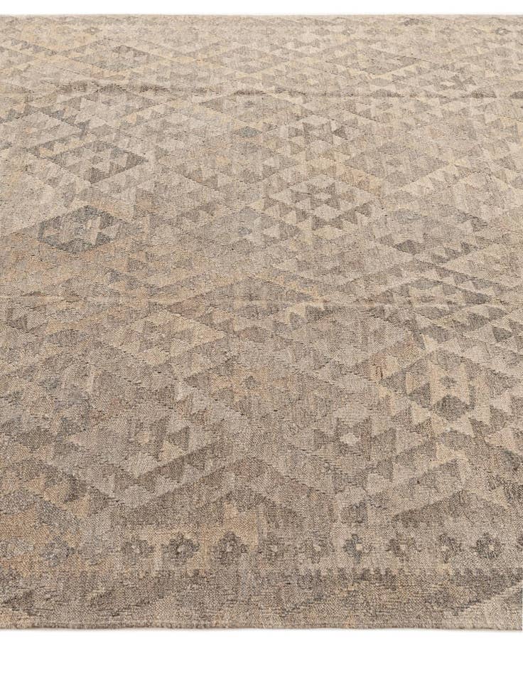 Detail image of  6' 8 x 9' 9  Hand Woven Kilim Maymana Wool Rug