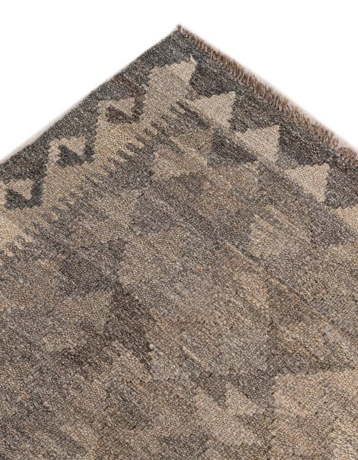 Detail image of  6' 7 x 9' 8  Hand Woven Kilim Maymana Wool Rug