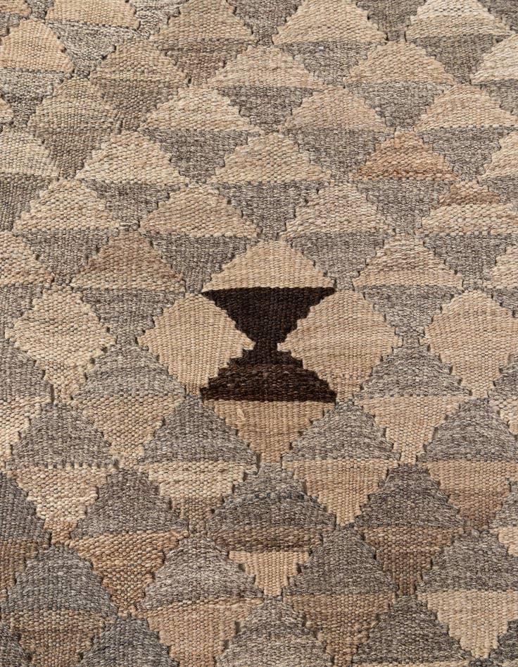 Detail image of  6' 9 x 9' 6  Hand Woven Kilim Maymana Wool Rug
