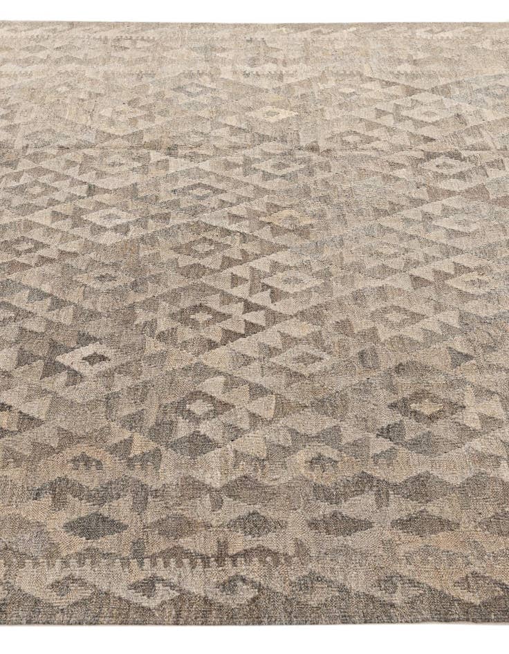 Detail image of  6' 8 x 9' 8  Hand Woven Kilim Maymana Wool Rug