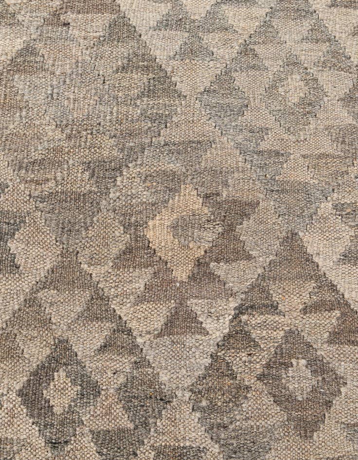 Detail image of  6' 8 x 9' 8  Hand Woven Kilim Maymana Wool Rug